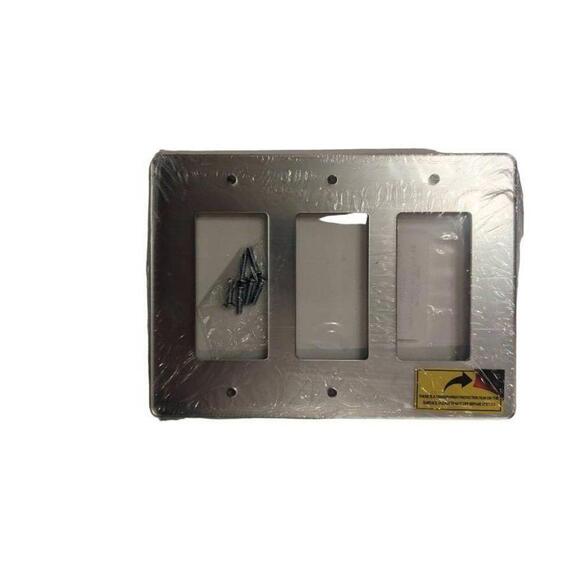 Triple Rocker Silver Mirrored Switch Plate 4.72 x 6.45 x 0.23 inches - Picture 3 of 3